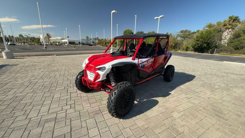 New 2026 Honda TALON1000R4 FOX LIVEVALVE Image 5