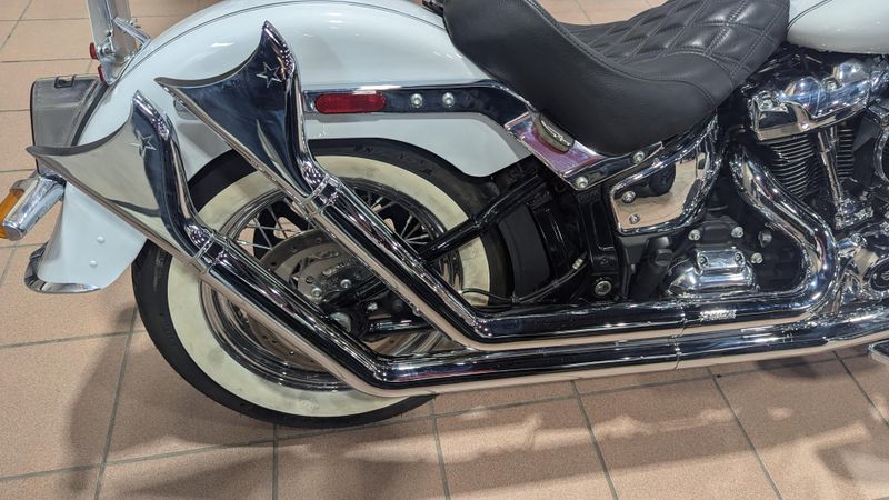 2020 HARLEY SOFTAILl DELUXEImage 7