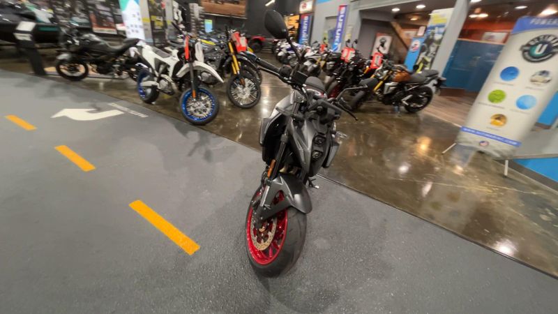 New 2026 Suzuki GSX-8S Image 3