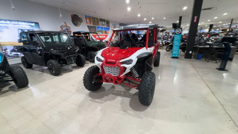 New 2026 Honda TALON1000R4 FOX LIVEVALVE Image 9