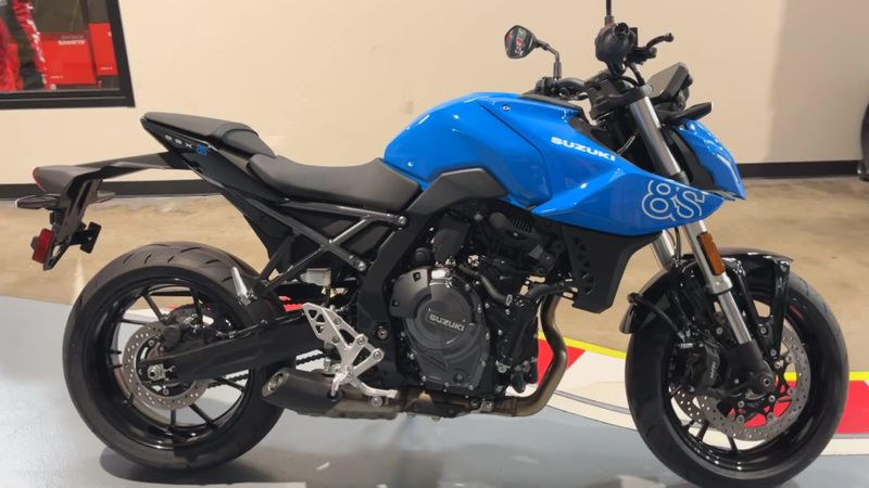 New 2025 Suzuki GSX-8S Image 4