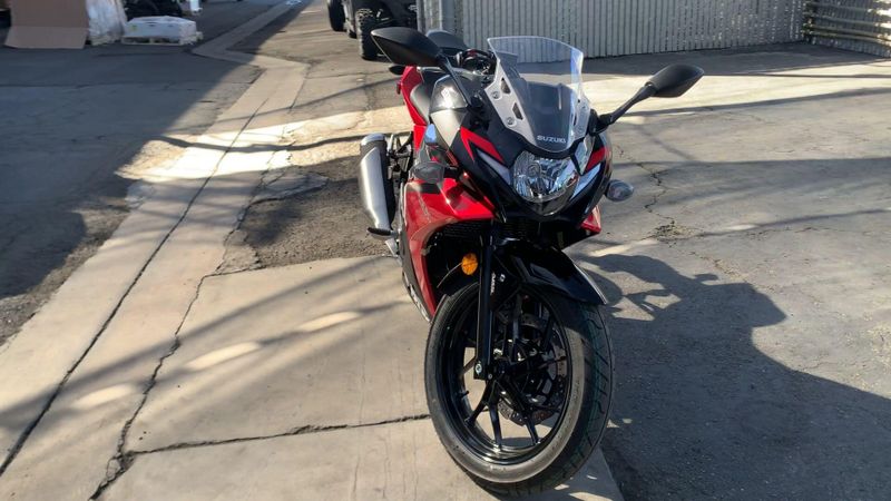 New 2025 Suzuki GSX250R ABS Image 3