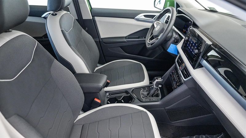 New 2025 Volkswagen Taos 1.5T SEImage 17
