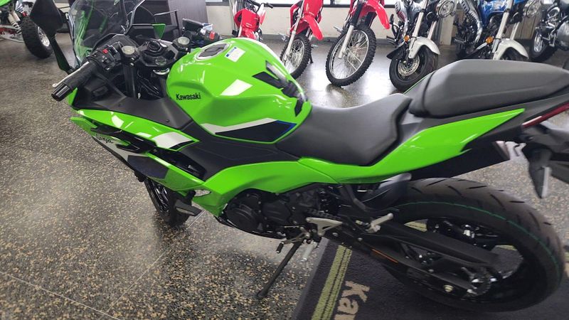 New 2026 Kawasaki NINJA 500 SE ABS Image 9