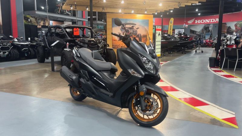 New 2027 Suzuki BURGMAN 400 Image 6