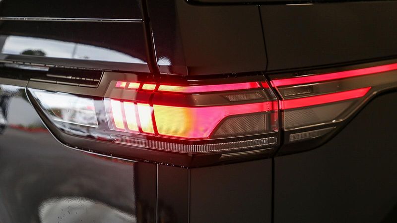 2025 Volkswagen ID. Buzz Image 8