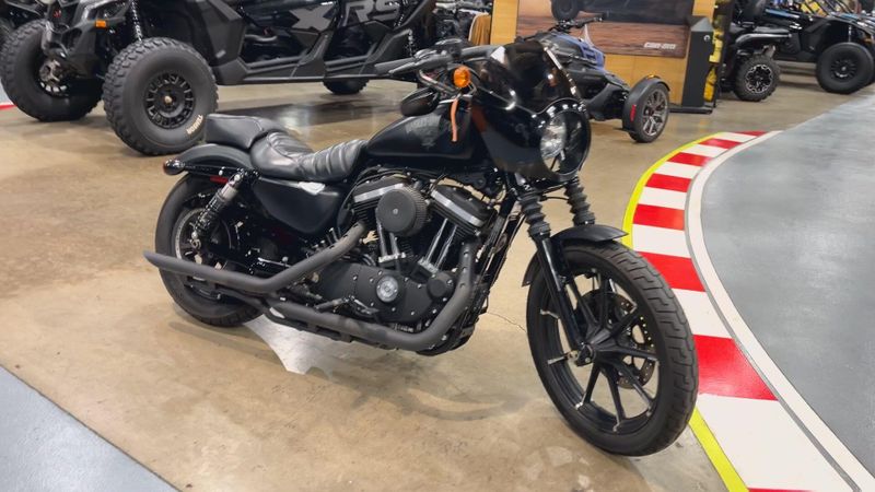 Used 2016 Harley-Davidson Sportster Iron 883 Image 6