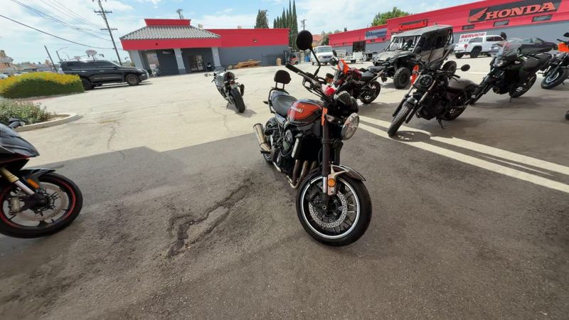 Used 2018 Kawasaki Z900RS Image 2
