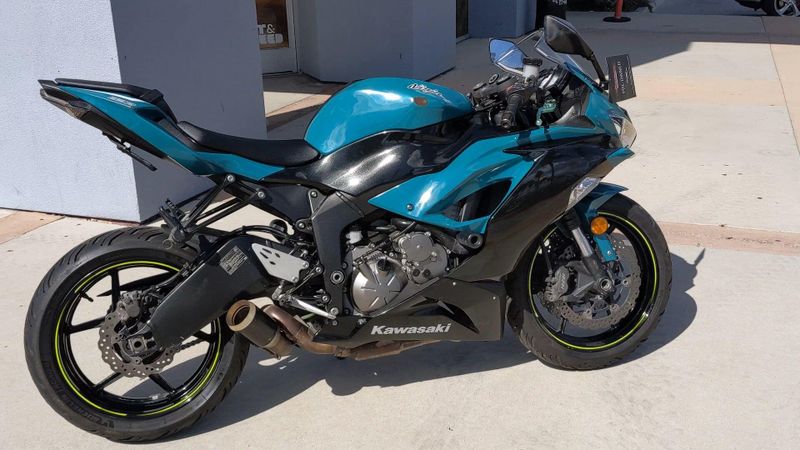 Used 2021 Kawasaki NINJA ZX-6R ABS Image 9