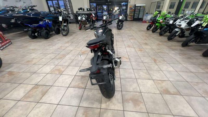 New 2025 Honda CB300R ABS Image 3
