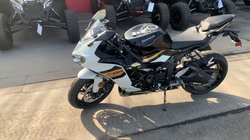 New 2026 Kawasaki NINJA ZX-6R ABS Image 5