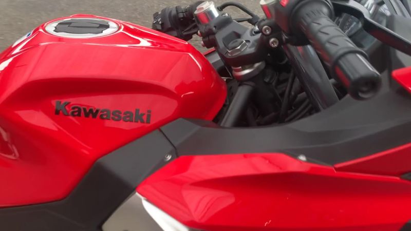 Used 2021 Kawasaki Ninja 400 Base Image 3