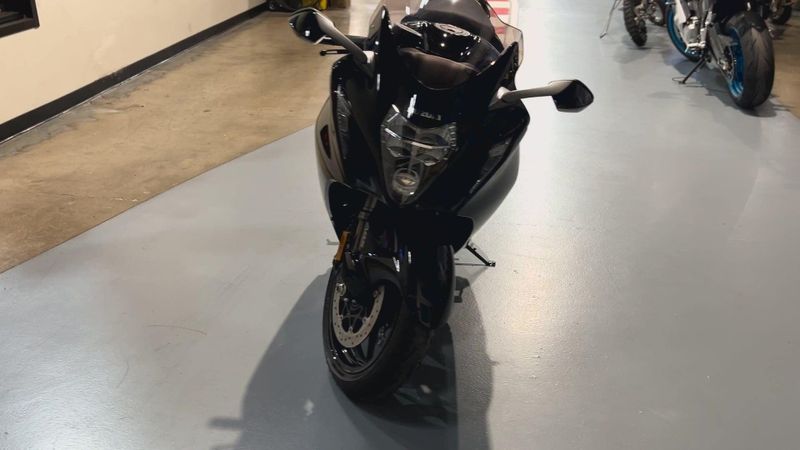 2025 Suzuki Hayabusa Image 3