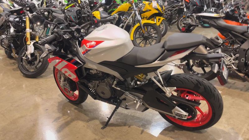 Used 2024 Aprilia TUONO 660 FACTORY Image 2