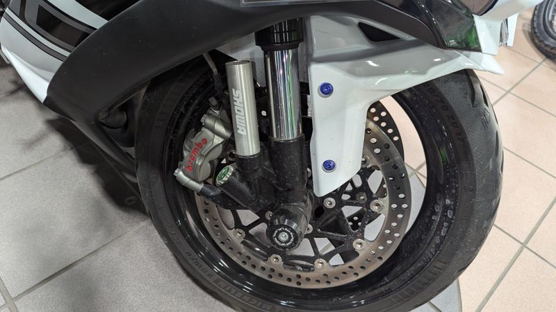 2018 Kawasaki NINJA ZX10R KRT EDITIONImage 14