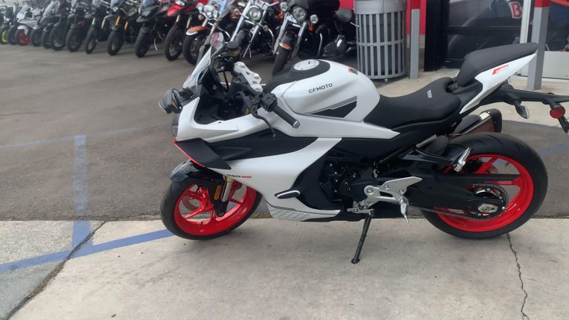 New 2025 CFMOTO 450SS Image 9