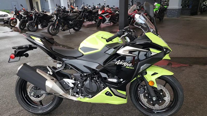 New 2026 Kawasaki NINJA 500 SE ABS Image 5