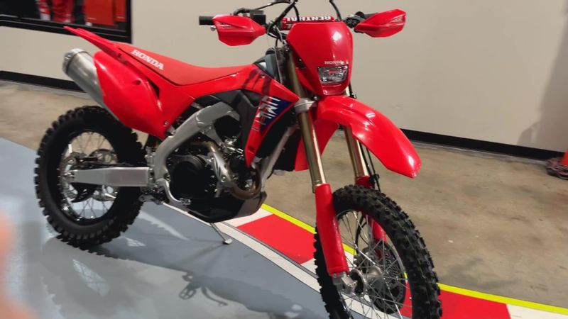 New 2025 Honda CRF450X Image 5