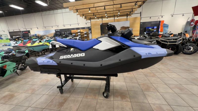 New 2025 Sea-Doo SPARK FOR 3 90 CONVENIENCE PACKAGE (SOUND SYSTEM) Image 3