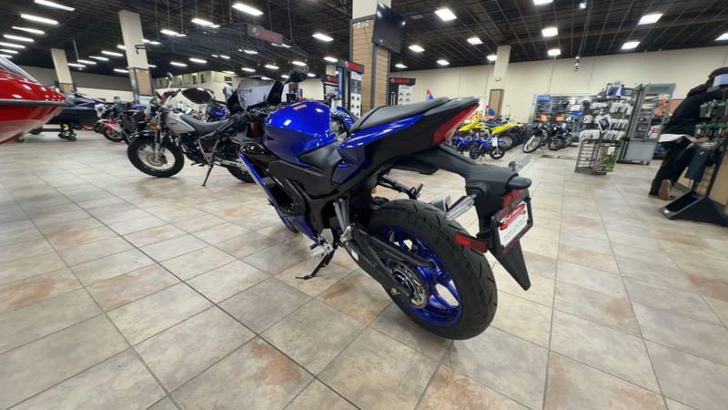 New 2026 Yamaha YZF-R3 ABS Image 7