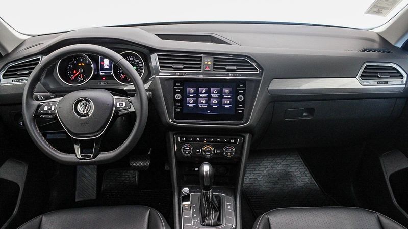 2021 Volkswagen Tiguan 2.0T SEImage 13