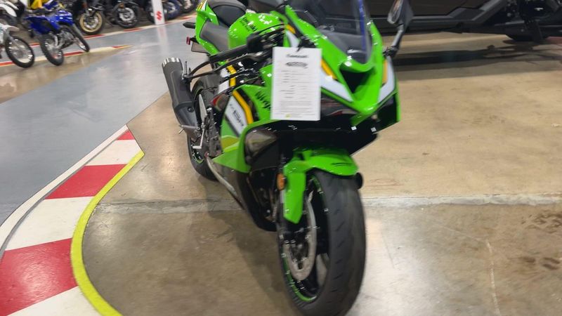 New 2025 Kawasaki NINJA ZX-6R ABS KRT EDITION Image 7