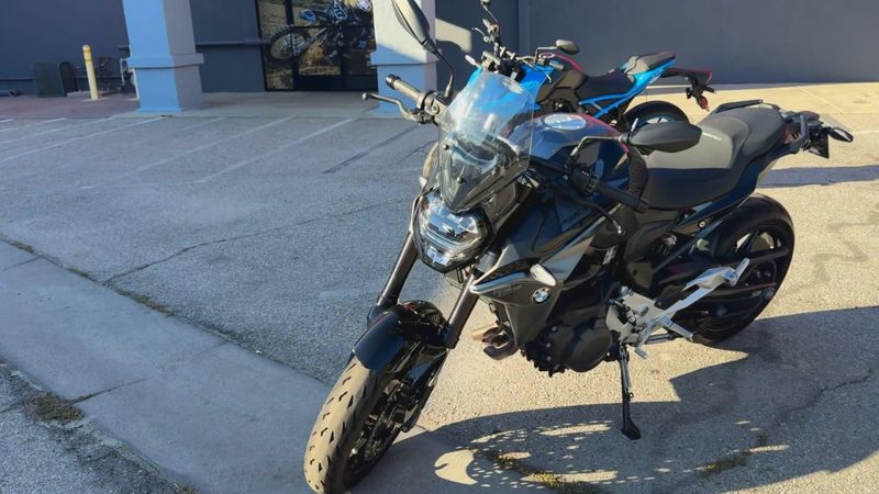 Used 2025 BMW F 900 R Image 4