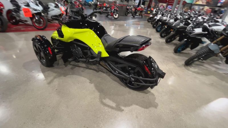 Used 2023 Can-Am SPYDER F3-S SPECIAL SERIES Image 2