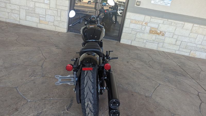 2024 Indian Motorcycle Scout Bobber SixtyImage 9