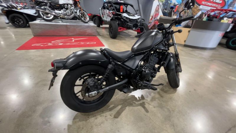 2022 Honda REBEL 300 ABS  in a BLACK exterior color. Del Amo Motorsports of Redondo Beach (424) 390-7811 delamomotorsports.com 