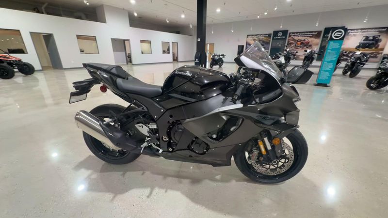 New 2026 Kawasaki NINJA ZX-10R Image 5