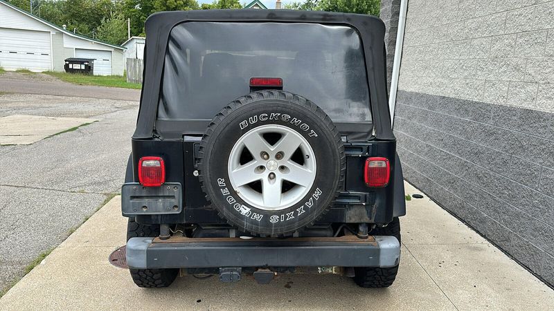 2005 Jeep Wrangler JK RubiconImage 4