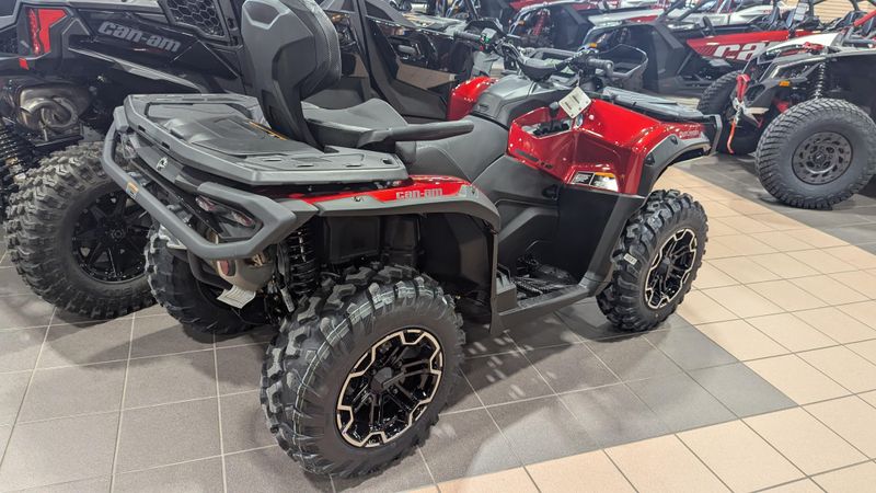 2025 Can-Am OUTLANDER MAX XT 850 FIERY RED Image 4