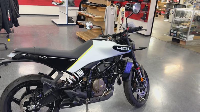 New 2024 Husqvarna VITPILEN 401 Image 4