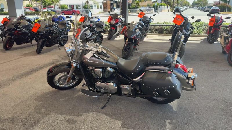 New 2026 Kawasaki VULCAN 900 CLASSIC LT Image 2
