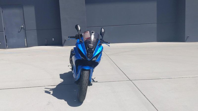Used 2024 Suzuki GSX-8R Image 2