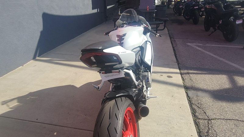 Used 2023 Ducati Panigale V2 Image 2
