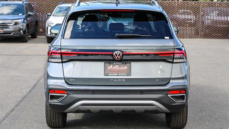 2025 Volkswagen Taos 1.5T SEImage 3