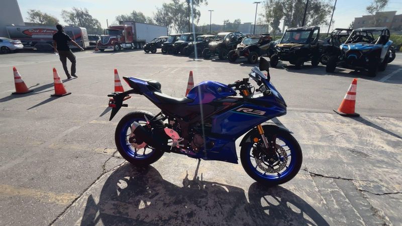 New 2026 Yamaha YZF-R3 ABS Image 9