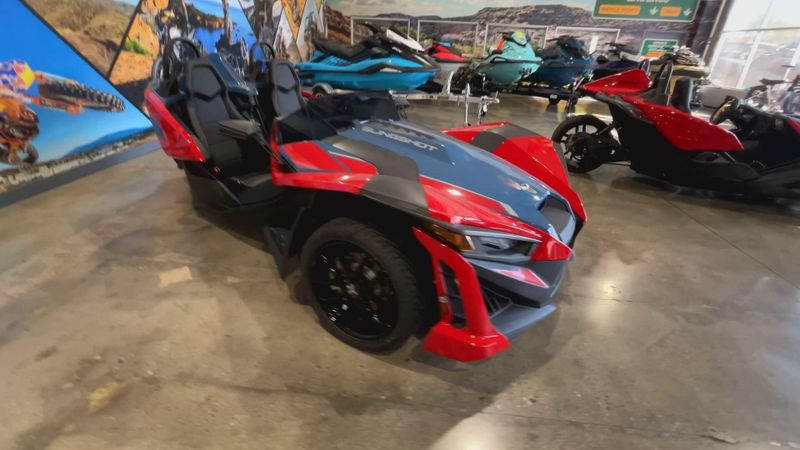 New 2025 Polaris SLINGSHOT SLR AUTODRIVE Image 6
