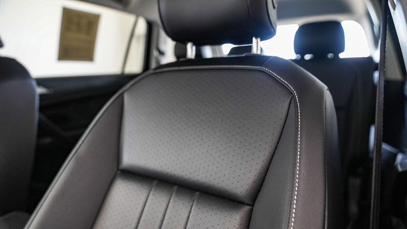 2022 Volkswagen Tiguan 2.0T SEImage 23