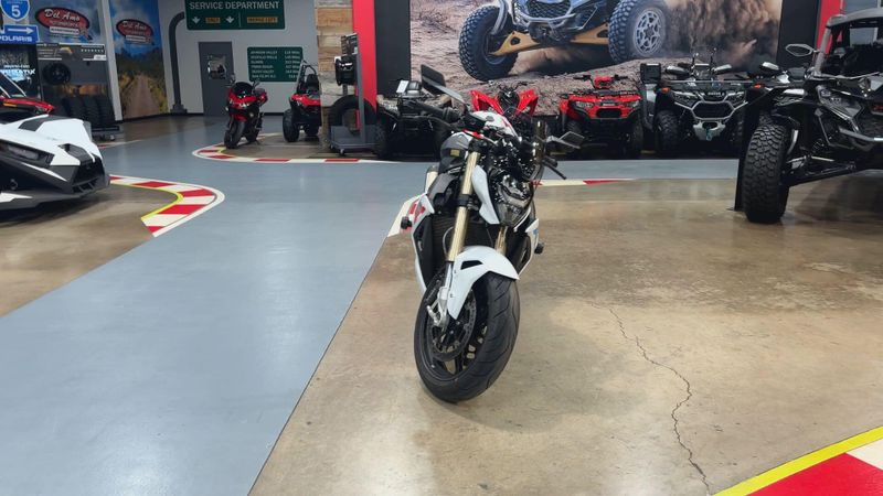 Used 2022 BMW S 1000 R Image 3