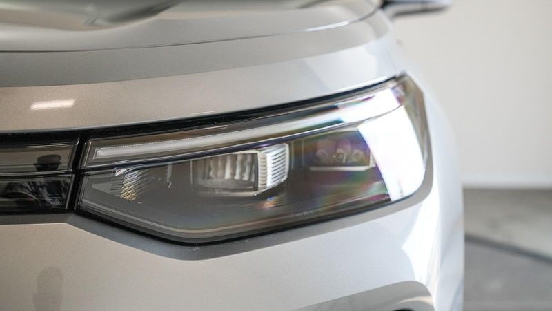 New 2025 Volkswagen Tiguan 2.0T SEImage 7