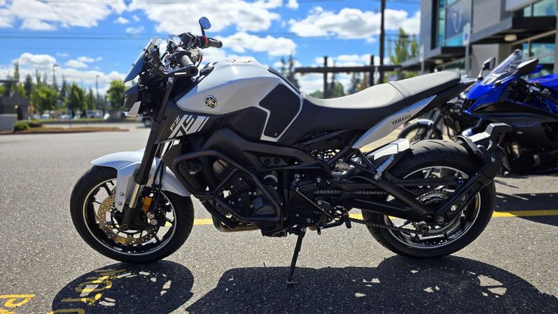 Used 2017 Yamaha FZ09 