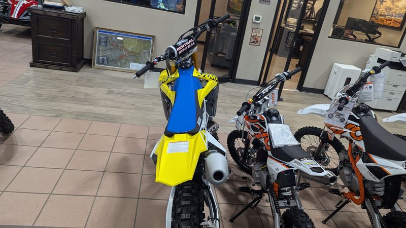 2025 Suzuki RMZ 450 Image 7