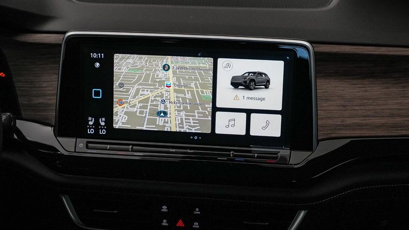 New 2025 Volkswagen Atlas 2.0T SEL Premium R-LineImage 15