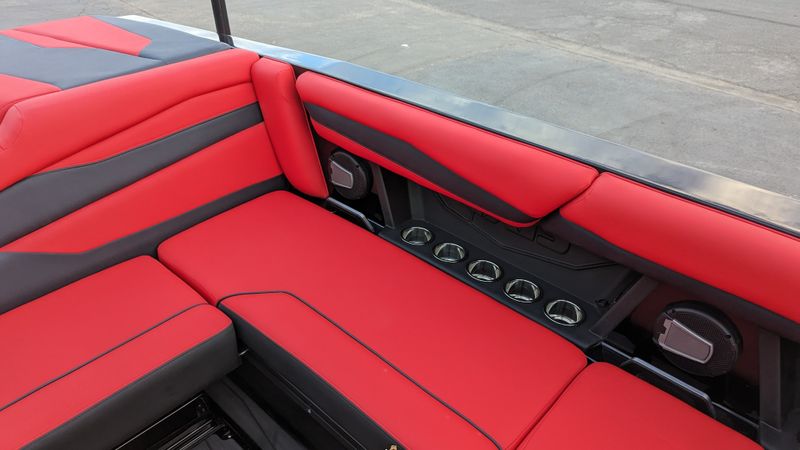 2024 AXIS MB5275BOAT  in a RED/EBONY exterior color and INDY RED AND COOL EBONYinterior. Family PowerSports (877) 886-1997 familypowersports.com 
