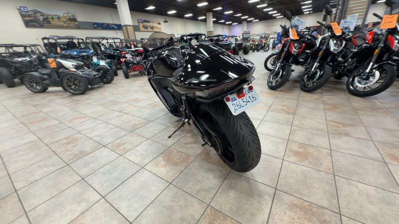 Used 2023 Suzuki Hayabusa Image 7