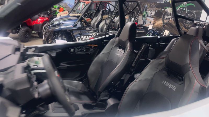 New 2026 Polaris RZR PRO R 4 ULTIMATE Image 8