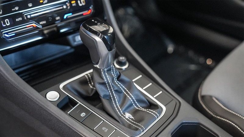 New 2025 Volkswagen Jetta 1.5T SEImage 20